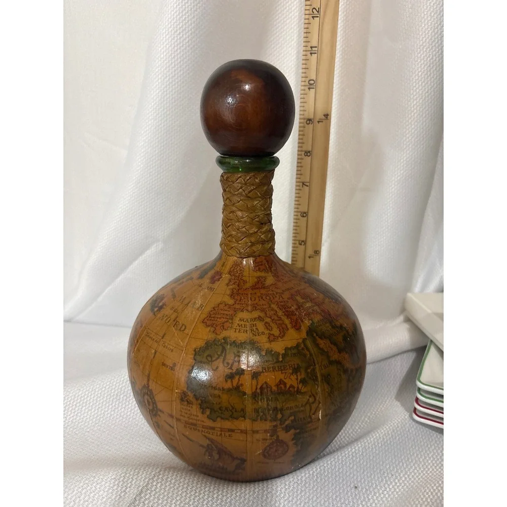 VTG 1960s Italian Old World Map Glass Decanter Nautical Wood Stopper Brown